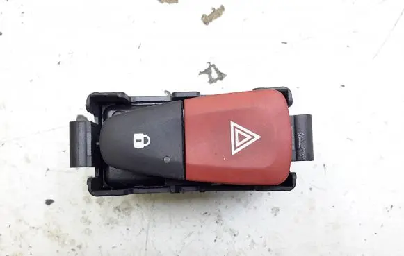 Renault Scenic RX Hazard light switch 8200214896