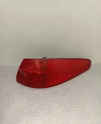 Peugeot 607 Rear/tail lights