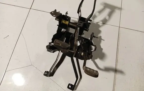 Ford Galaxy Brake pedal 