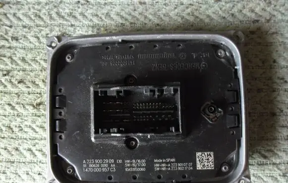 Mercedes-Benz S W223 LED ballast control module A2239002909