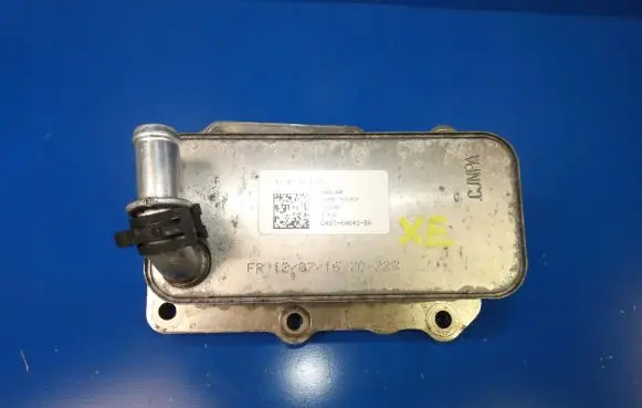 Jaguar XE Engine oil radiator G4D36A642BA