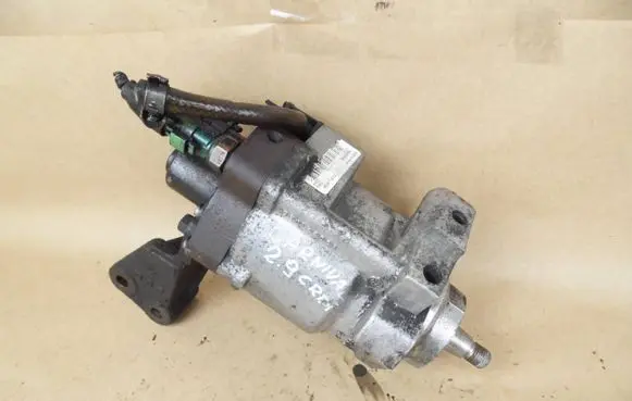 KIA Carnival Fuel injection high pressure pump R9044Z022A 331004X500