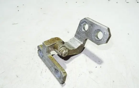 Volkswagen Phaeton Front door upper hinge 3D4831402