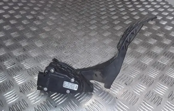Audi A3 S3 8L Accelerator throttle pedal 1J1721503H