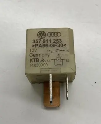 Volkswagen Golf IV Other relay 357911253