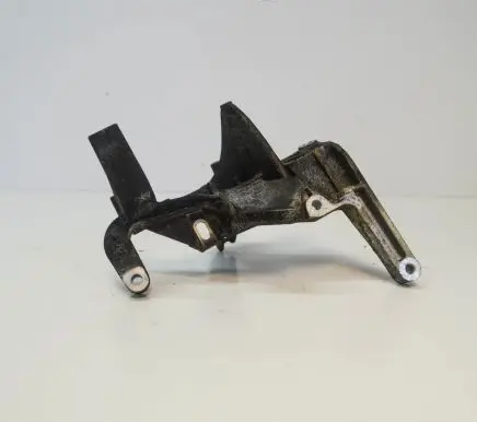 Ford Kuga II Engine mounting bracket F1BQ9B470AA