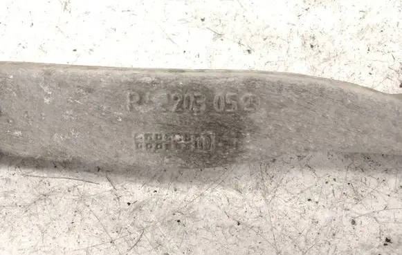 Mercedes-Benz C W204 Front control arm 20305