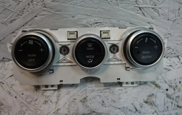Mazda 6 Climate control unit TC14E6A