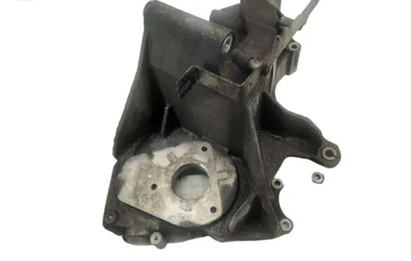 Volkswagen Crafter Generator/alternator bracket 076145167 EN1706AC