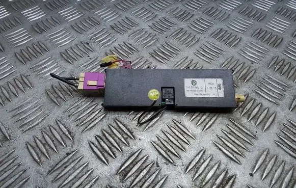 Volkswagen Multivan T5 Aerial antenna amplifier 7H5035532D 7H5035532