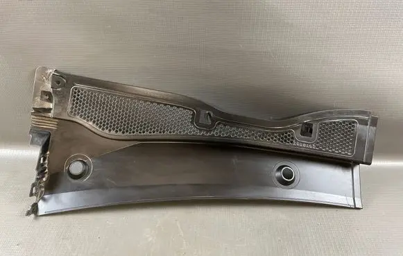 Peugeot 208 II Wiper trim 9830472380 9824416280