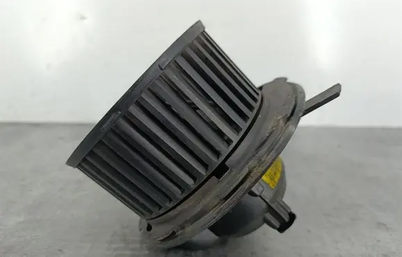 Volkswagen Touran I Heater fan/blower 1K1820015C