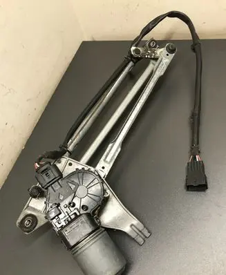 Peugeot 207 Front wiper linkage and motor