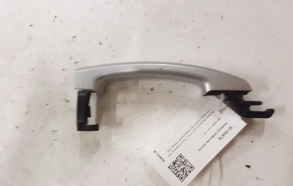 Opel Astra J Front door exterior handle 13500026