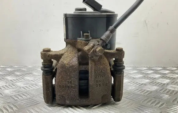 Audi Q3 8U Rear brake caliper 32332267K 5078J