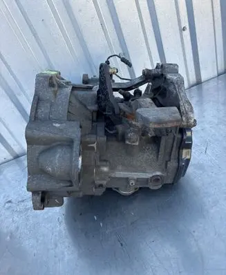 Volkswagen Golf V Manual 5 speed gearbox 1K0711051M