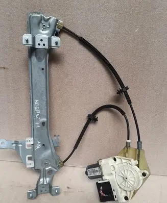 Renault Megane III Rear door window regulator with motor 827200003R