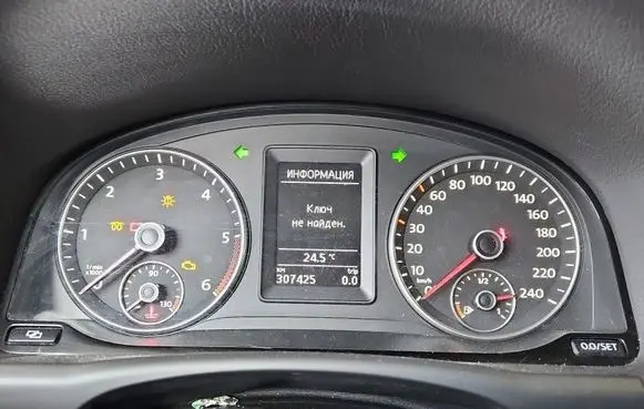 Volkswagen Touran I Speedometer (instrument cluster) 1T0920871D IMPRK1588313