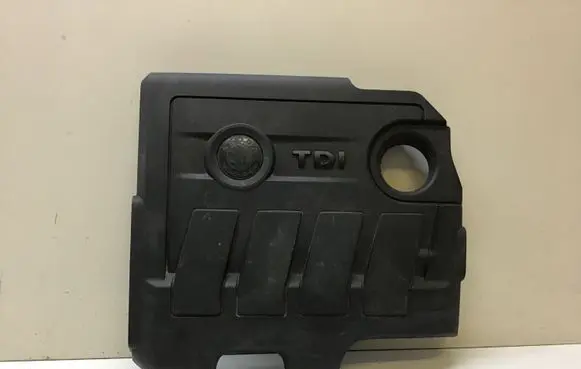 Skoda Superb B6 (3T) Engine cover (trim) 031103925B 031103925