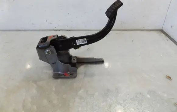 Clutch pedal