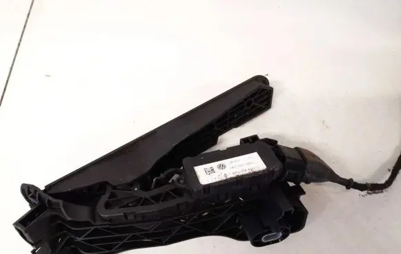 Volkswagen Golf V Accelerator throttle pedal 1k1721503l 6pv008600-00