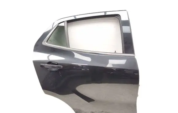 Opel Mokka X Rear door