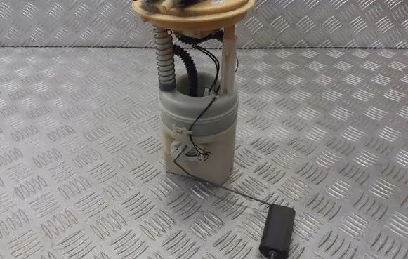 Mitsubishi Colt CZ3 In-tank fuel pump A4514700094