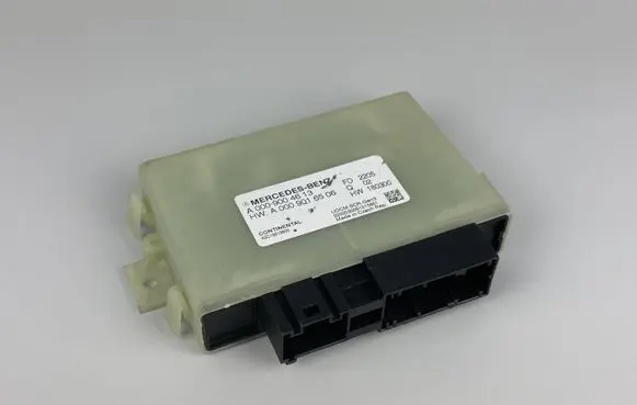 Mercedes-Benz E W213 Adblue control unit A0009004613 A2C16819800 A0009016506
