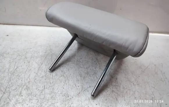 Lexus RX 450H Rear seat headrest 