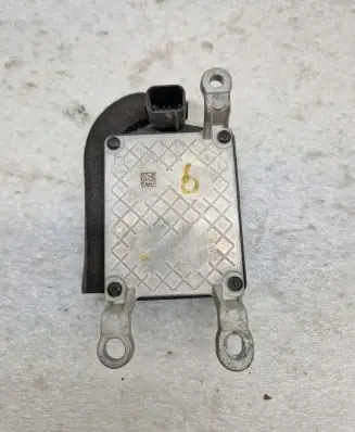 Nissan Leaf II (ZE1) Distronic sensor radar 28438-5SA0C