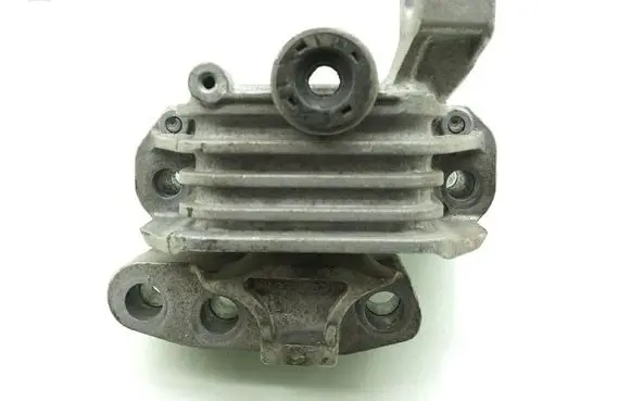 Alfa Romeo Giulietta Gearbox mounting bracket 51879600