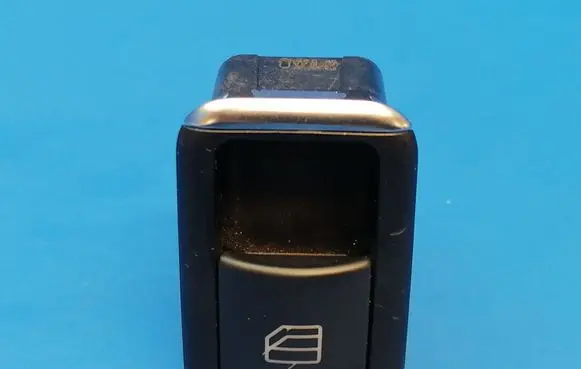 Mercedes-Benz E C207 W207 Electric window control switch A2049055502