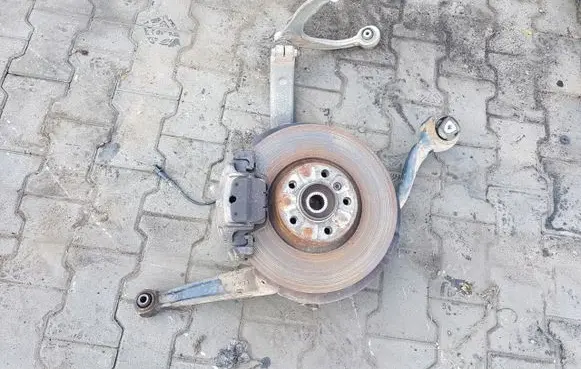 BMW X6 E71 Front wheel hub spindle knuckle 6773784