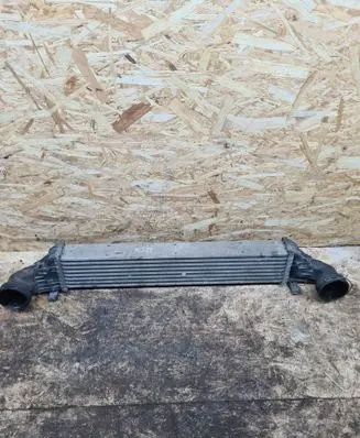 Mercedes-Benz E W211 Intercooler radiator A2115001102