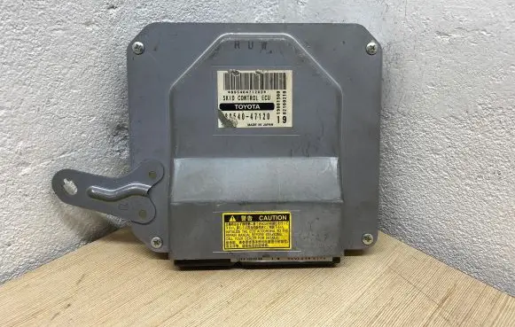 Toyota Prius (XW20) Engine control unit/module 8954047120 89540471202