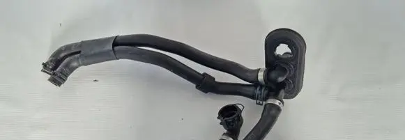 Audi A4 S4 B9 Engine coolant pipe/hose 8W1122109A