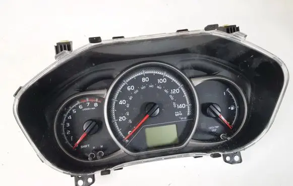 Toyota Yaris Speedometer (instrument cluster) 838000u1914 mb157570-7161