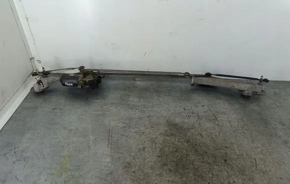 Mercedes-Benz B W245 Front wiper linkage 