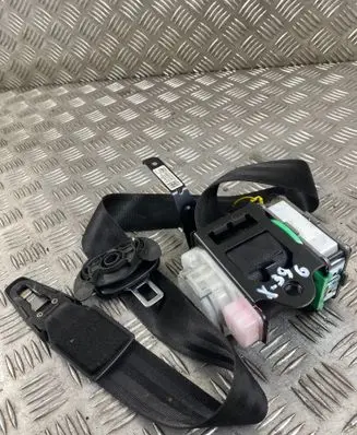 Volkswagen Touareg II Front seatbelt 7P0857706G