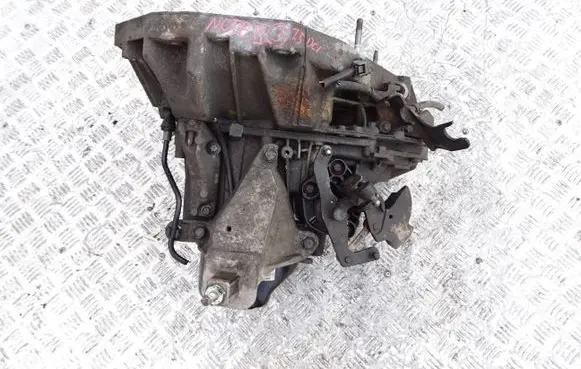 Manual 5 speed gearbox
