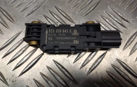 Audi A4 S4 B7 8E 8H Airbag deployment crash/impact sensor 8E0959643B