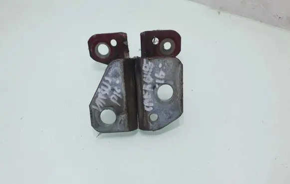 Jeep Grand Cherokee Front door upper hinge