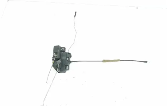 Opel Antara Front door lock 6526
