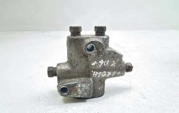 Toyota Corolla Verso AR10 Brake power pressure regulator 