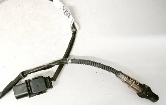 Skoda Superb B5 (3U) Lambda probe sensor 0281004020 0281004021