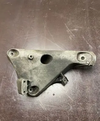 BMW X5 E70 Engine mounting bracket 22116790021 68572910
