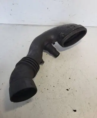 BMW X3 E83 Turbo air intake inlet pipe/hose 7787862