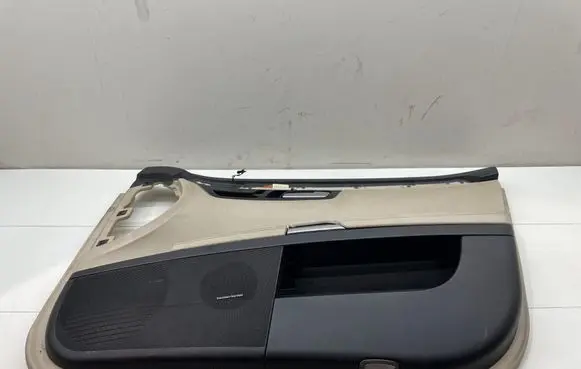 Mercedes-Benz S W221 Front door card panel trim A221720