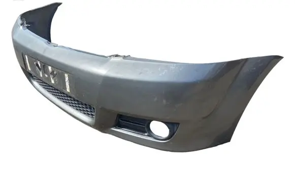 Toyota Corolla Verso E121 Front bumper 521190F010