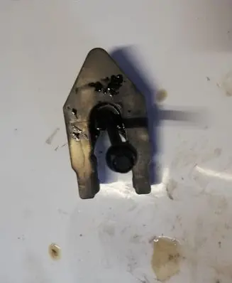 Nissan X-Trail T30 Fuel Injector clamp holder NOCODE